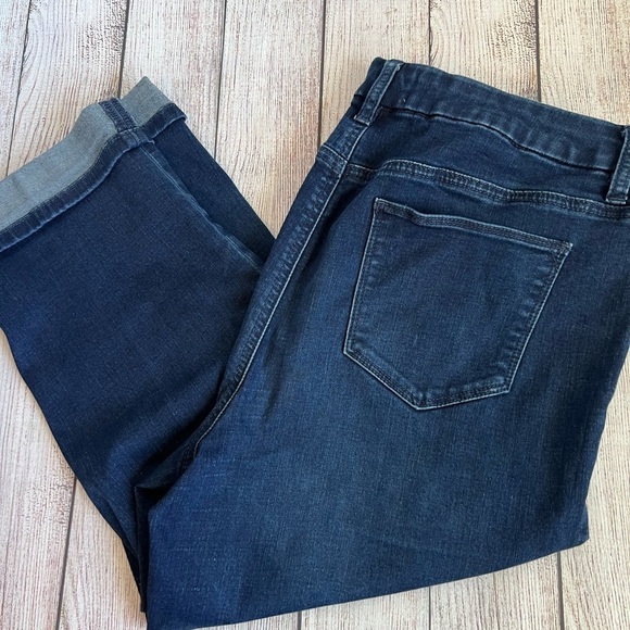 Chico’s Blue Denim Capri Jeans 10 - Picture 6 of 6